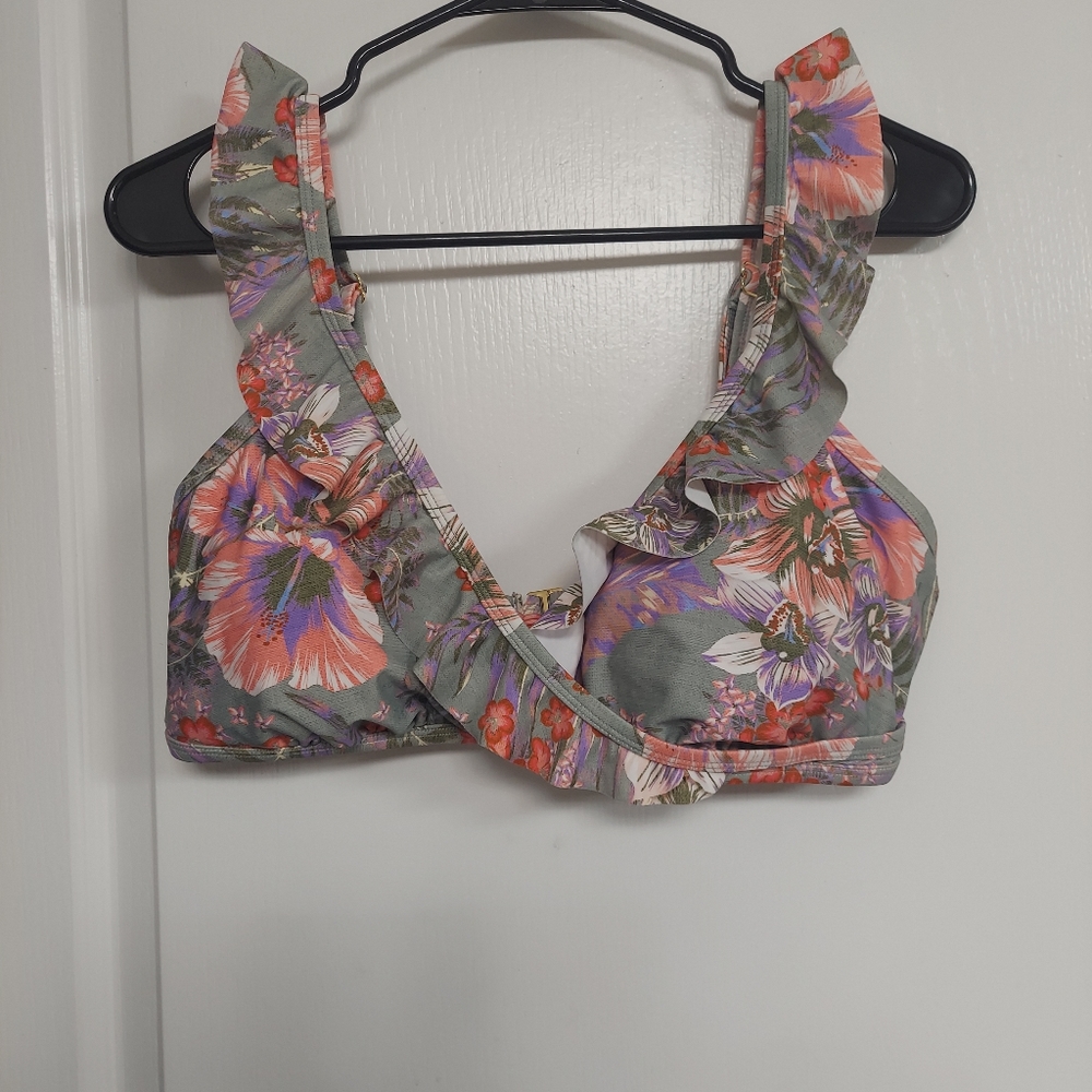No Boundaries bikini top; 17